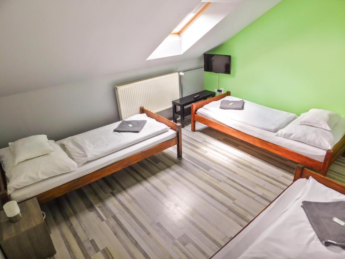 Bed and Breakfast Korona Panzió Levél Zewnętrze zdjęcie