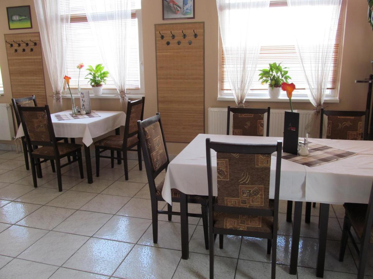Bed and Breakfast Korona Panzió Levél Zewnętrze zdjęcie