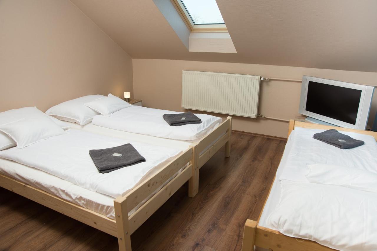 Bed and Breakfast Korona Panzió Levél Zewnętrze zdjęcie